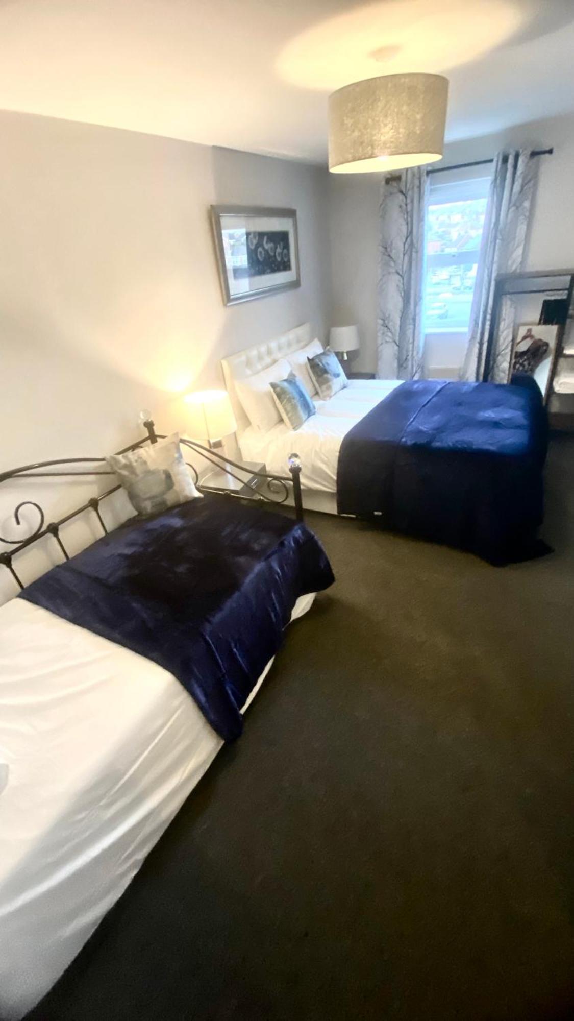 Spacious 1 Bedroom Apartment In Wigan Shevington Exterior photo